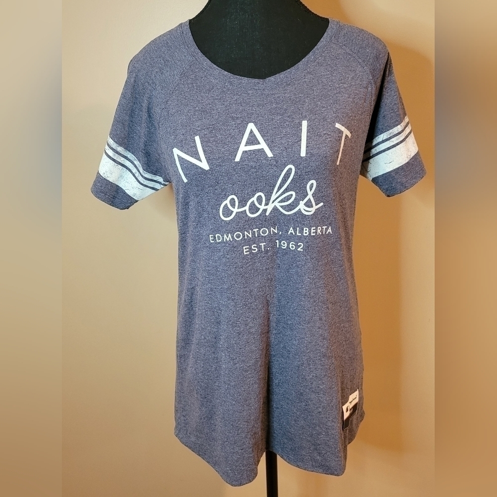 CHAMPION NAIT Ooks Short Sleeved T-shirt, Size Medium